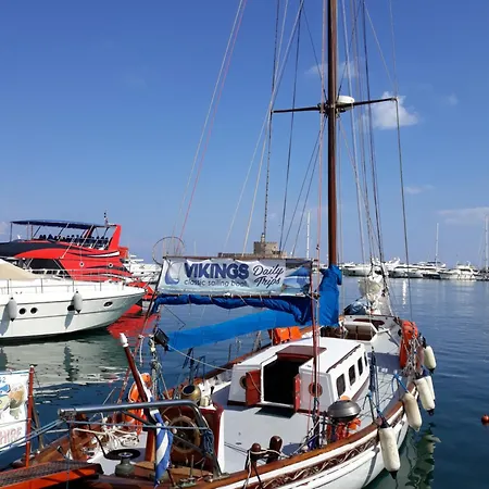 Apartament Ariadni 3 *